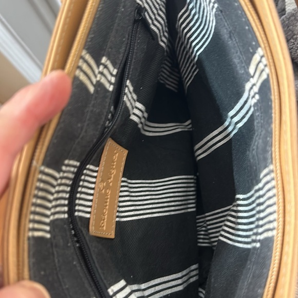 ÉTIENNE AIGNER CANVAS TOTE SHOULDER BAG IN BLACK AND TAN COLOURS - Picture 7 of 9